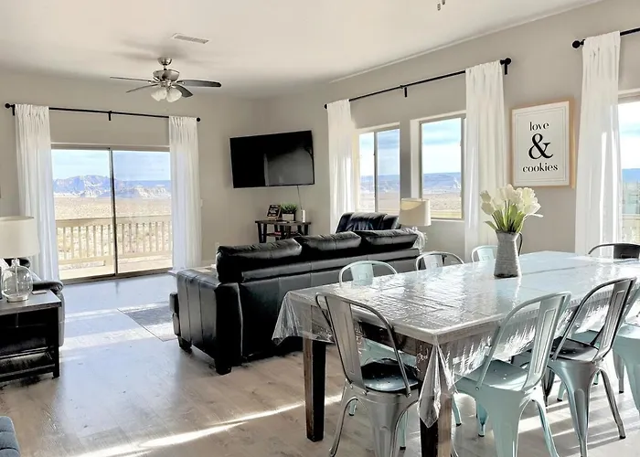 Powell Views And Prime Location Holiday home *