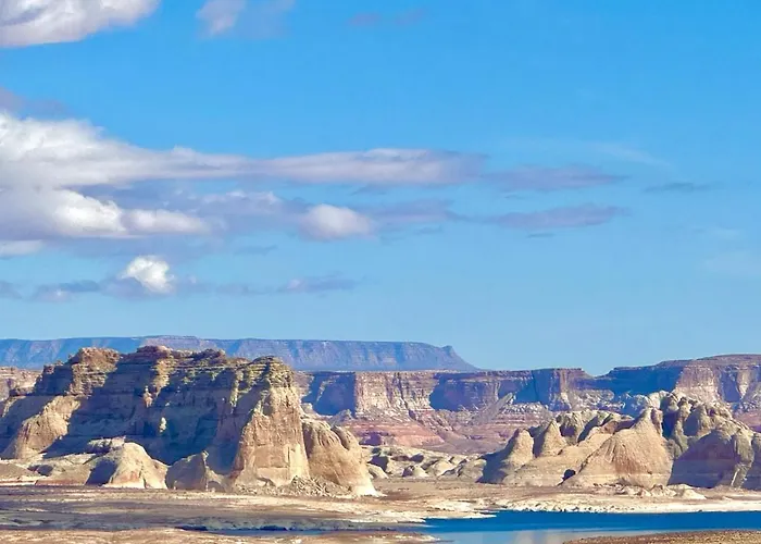 Powell Views And Prime Location Page